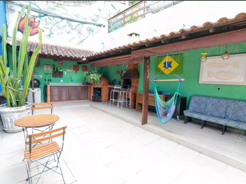 Casa à venda Grajaú com 345m² e 4 quartos por R$ 1.050.000 - imagem-do-whatsapp-de-2023-12-01-as-120353-43120baf.jpg