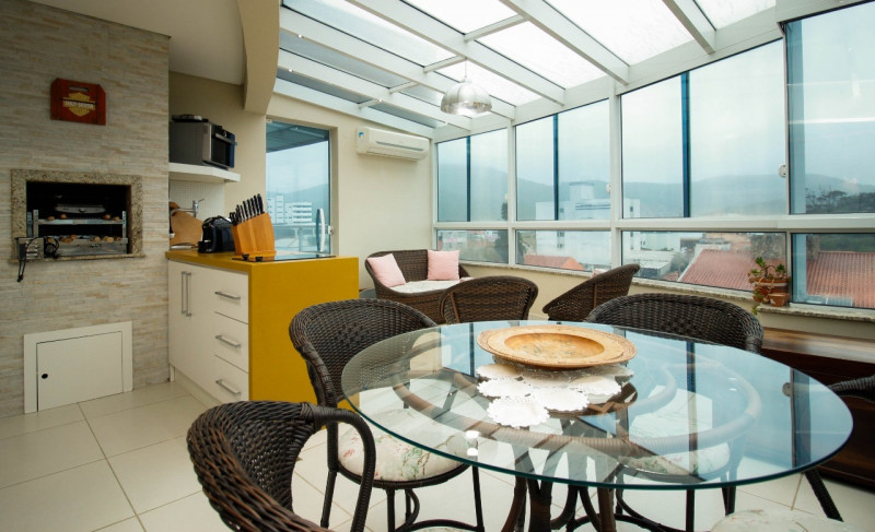 imóvel com 138m² - Centro - Imbituba