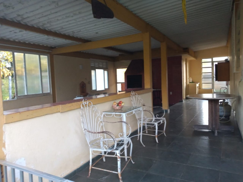 imóvel com 4900m² - Santa Candida - Itaguai
