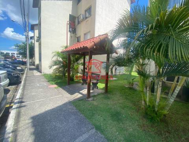 Apartamento à venda Inhoaíba com 44m² e 2 quartos por R$ 140.000 - 1003459196-condominio-1.jpg