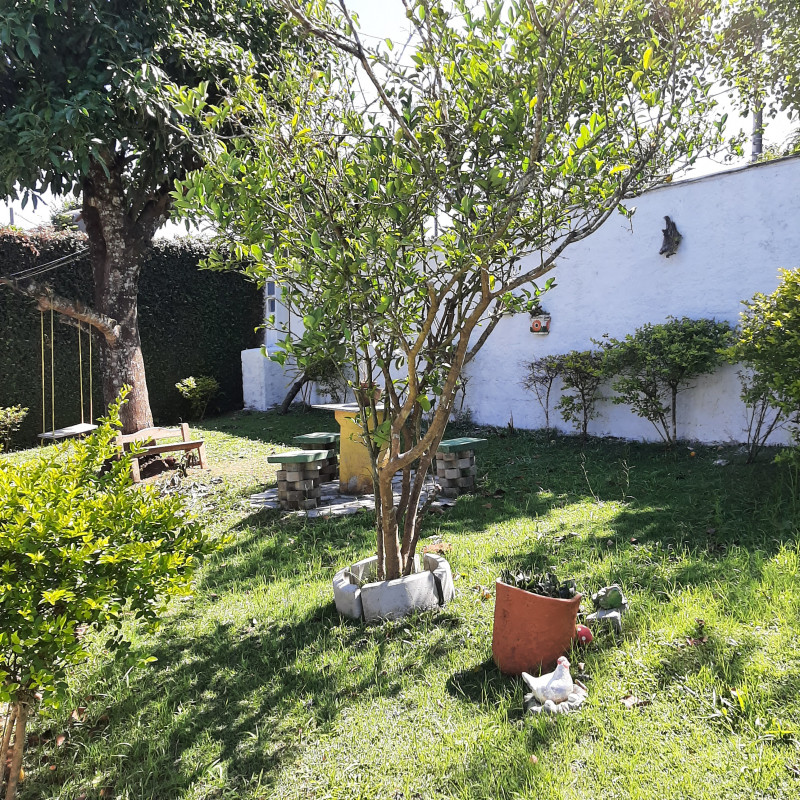 imóvel com 1000m² - Jd. Castellano - biritiba mirim
