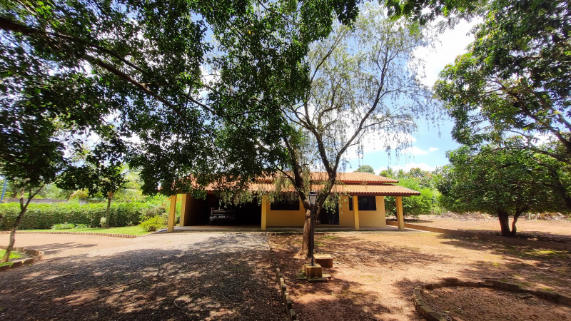 imóvel com 1400m² - Jardim Sao Joao - Araras