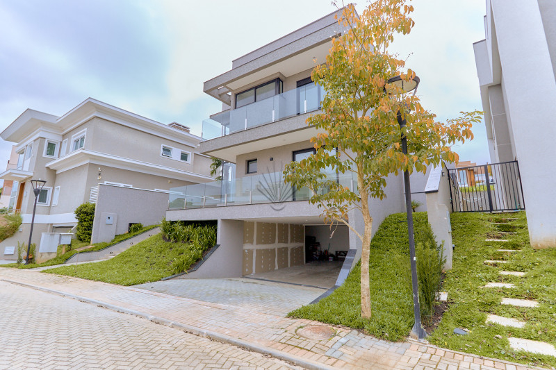 imóvel com 359m² - Santo Inácio - Curitiba