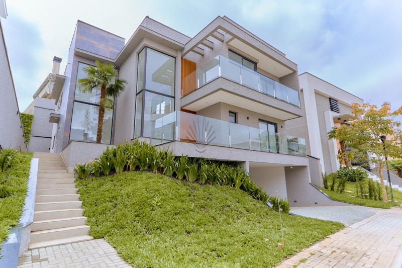 imóvel com 359m² - Santo Inácio - Curitiba