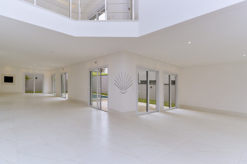 imóvel com 359m² - Santo Inácio - Curitiba