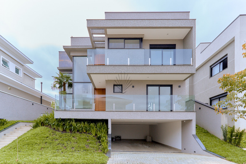 imóvel com 359m² - Santo Inácio - Curitiba
