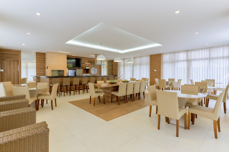 imóvel com 359m² - Santo Inácio - Curitiba