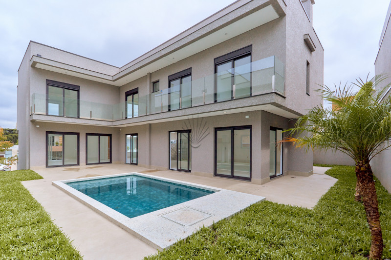 imóvel com 359m² - Santo Inácio - Curitiba