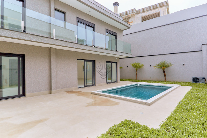 imóvel com 359m² - Santo Inácio - Curitiba