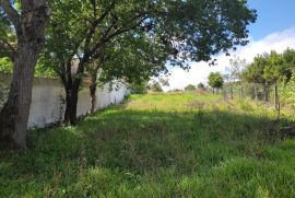 Terreno à venda Centro com 300m² - 1 dormitório -  vagas - R$ 110.000 - 593701010-3e2d2601-3ab9-43ce-9ed0-a44b7423cb44.jpeg