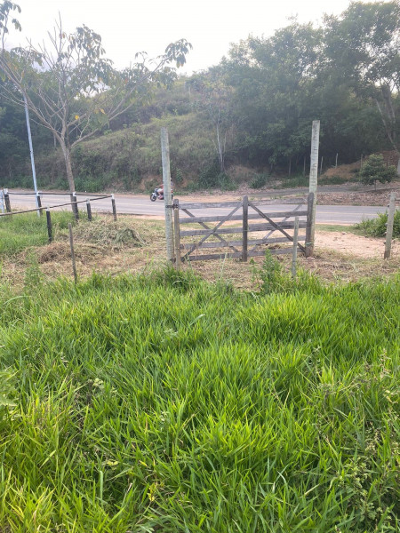 imóvel com 4000m² - Vila Isa - Governador Valadares