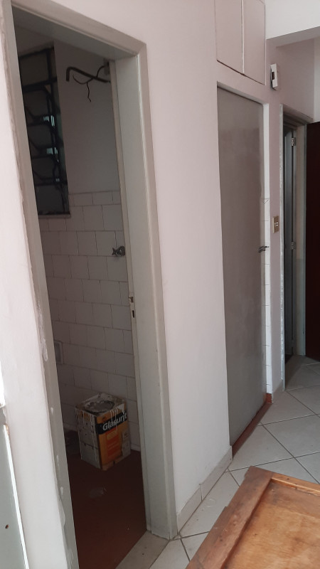 Comercial à venda Centro com 30m² e 1 quarto por R$ 60.000 - 426820004-20231130-095119.jpg