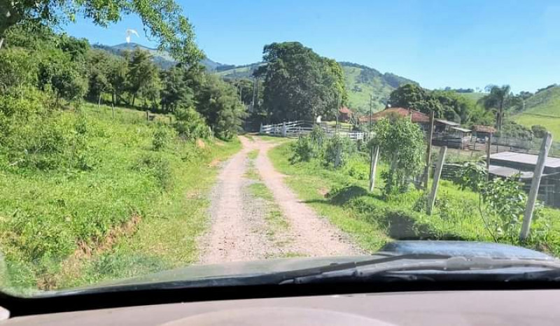 imóvel com 1m² - centro - Camanducaia