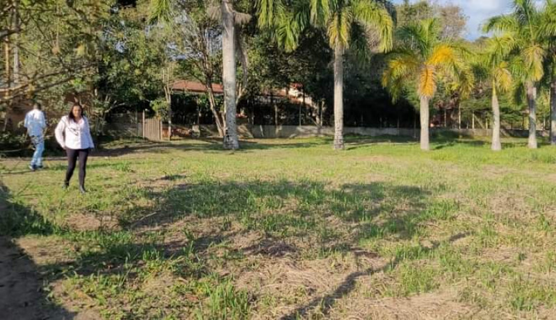 imóvel com 1m² - centro - Camanducaia