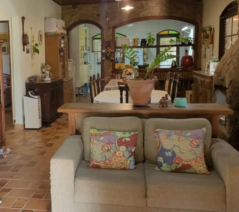 imóvel com 1m² - centro - Camanducaia