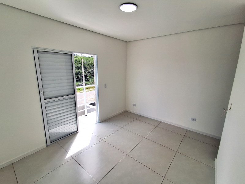 Casa à venda Aguassai com 86m² e 3 quartos por R$ 450.000 - 169568696-suite-varanda.jpg