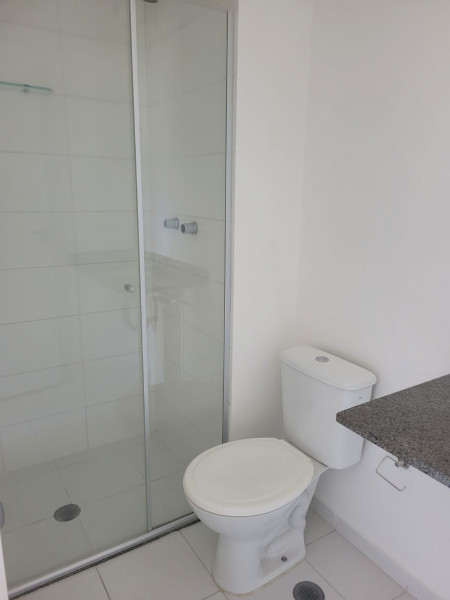 Apartamento à venda Vila Maria Alta com 55m² e 2 quartos por R$ 450.000 - 897518714-wc.jpg