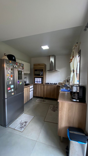 Casa à venda Iguacu com 180m² e 3 quartos por R$ 590.000 - 1256343172-img-20231206-wa0021.jpg