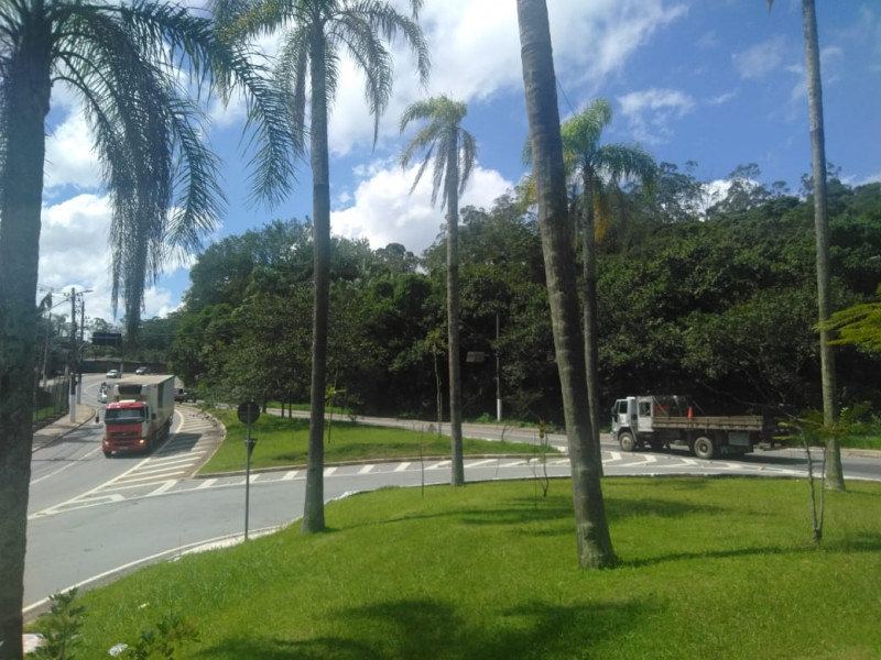 Terreno à venda Batistini com 164000m² e 1 quarto por R$ 16.000.000 - 1126886126-img-20231005-wa00151.jpg