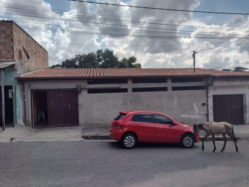 Casa à venda Jardim Felicidade com 365m² e 3 quartos por R$ 300.000 - 2080600992-frente.jpeg
