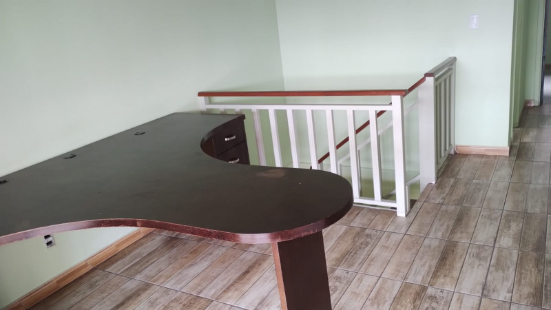 Comercial à venda Passo da Areia com 90m² e 1 quarto por R$ 210.000 - 1013803033-4-1-subida-pavimento.jpg