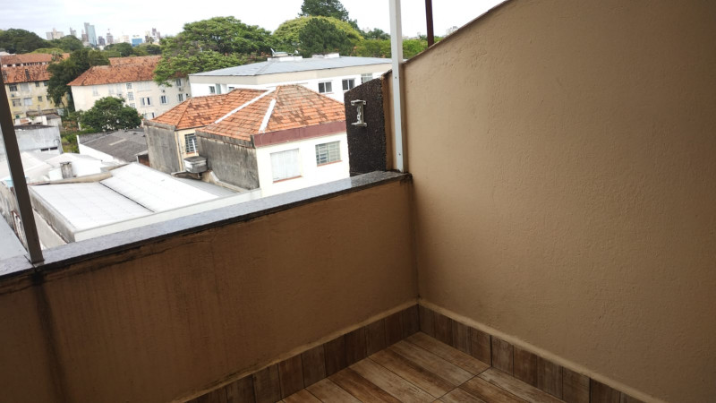 Comercial à venda Passo da Areia com 90m² e 1 quarto por R$ 210.000 - 1290332775-12-varanda-coberta.jpg