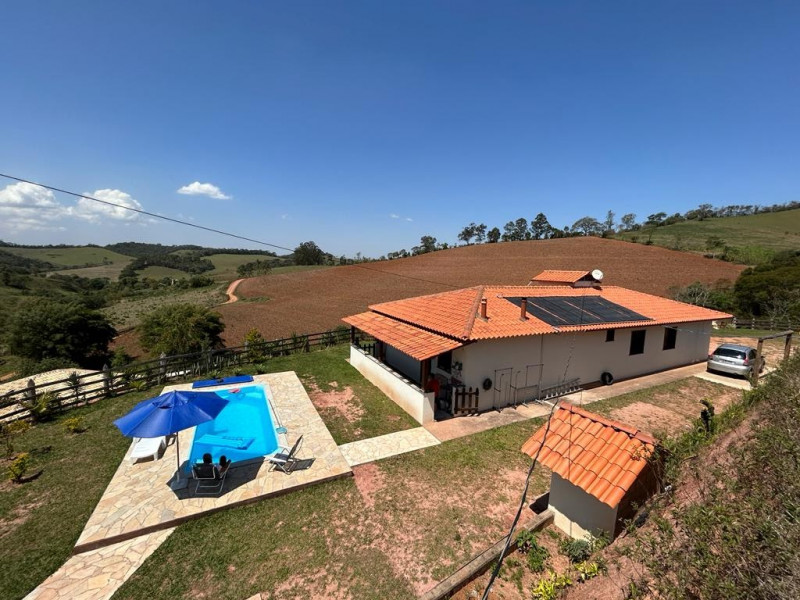 imóvel com 8000m² - Almeidas - Conselheiro Lafaiete