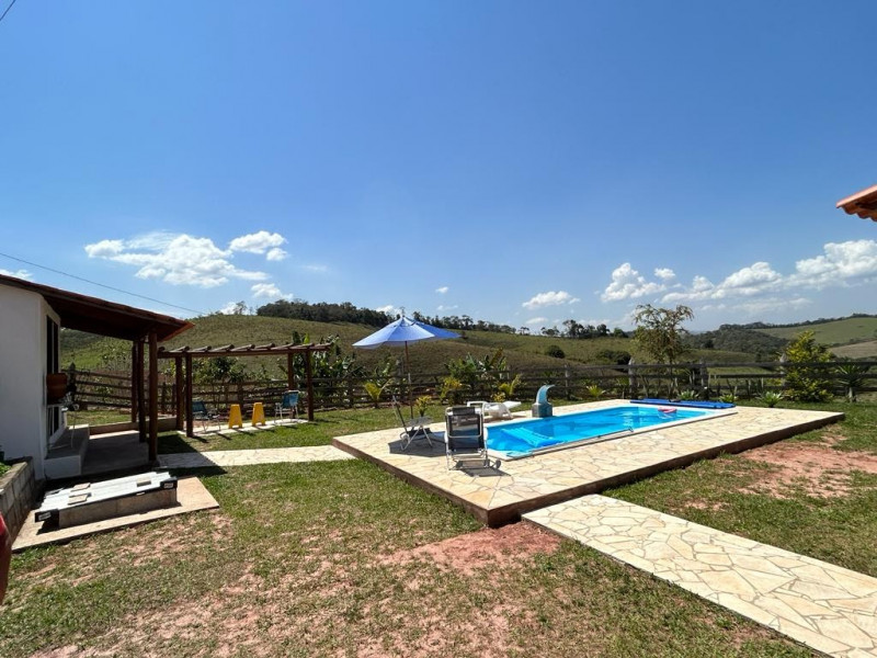 imóvel com 8000m² - Almeidas - Conselheiro Lafaiete
