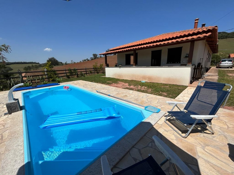 Sítio à venda Almeidas com 8000m² e 4 quartos por R$ 580.000 - 1960632553-img-20231128-wa0032.jpg