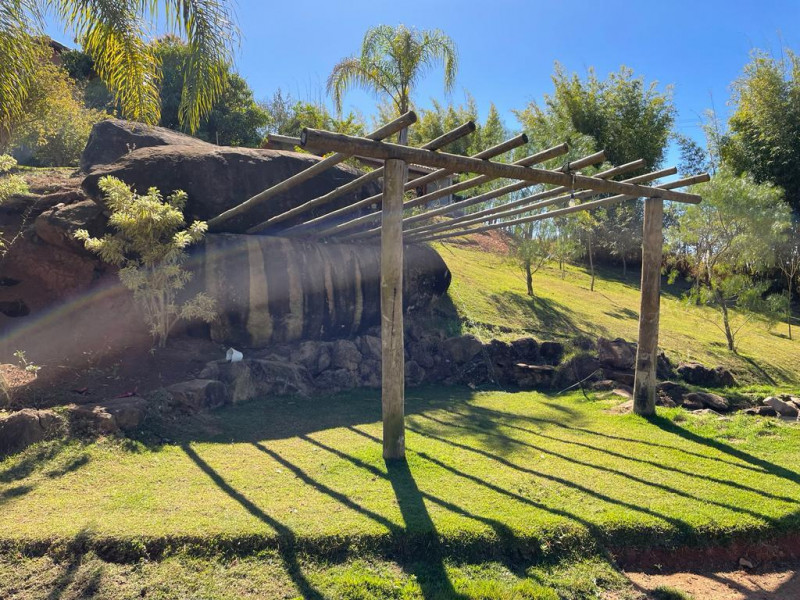 imóvel com 40500m² - lopo - Vargem