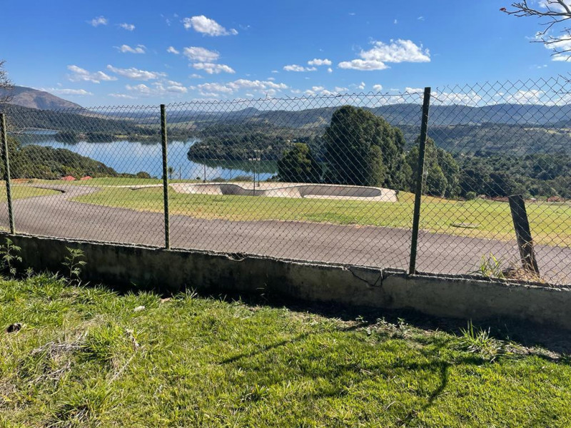 imóvel com 40500m² - lopo - Vargem