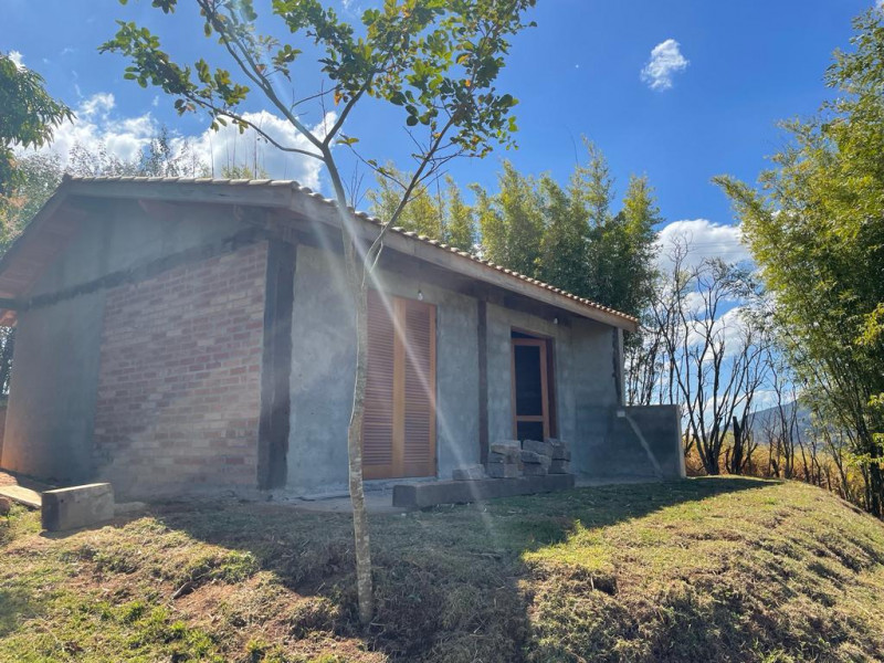 imóvel com 40500m² - lopo - Vargem