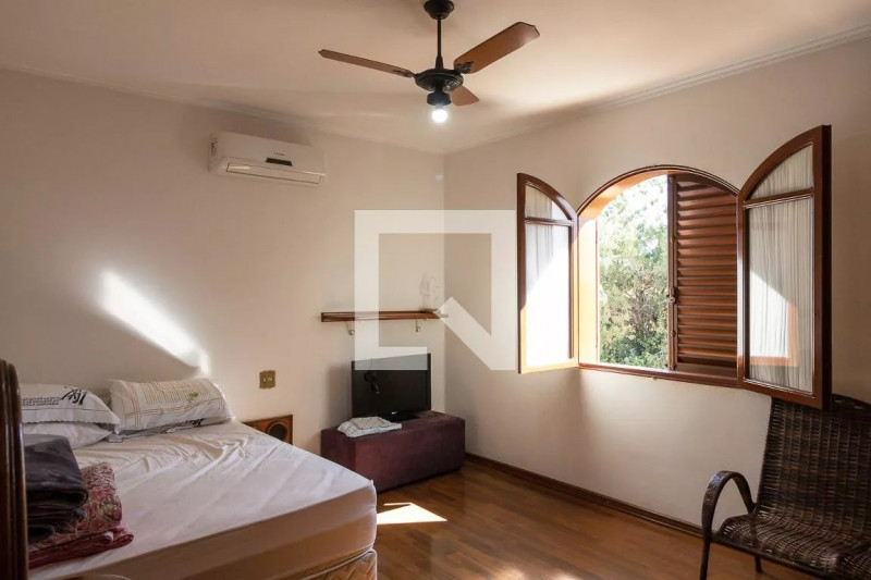 Casa à venda Ribeirânia com 400m² e 3 quartos por R$ 700.000 - 1580918352-893676895-65.jpg