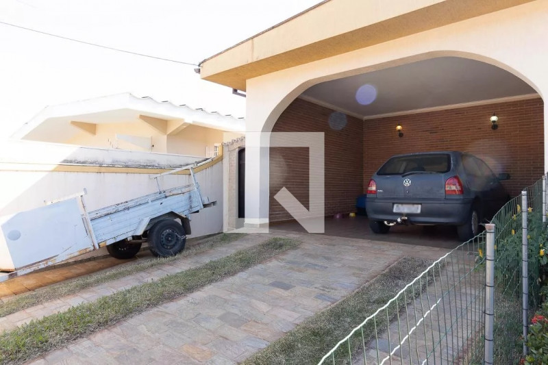 Casa à venda Ribeirânia com 400m² e 3 quartos por R$ 700.000 - 1944096677-893676895-155.jpg