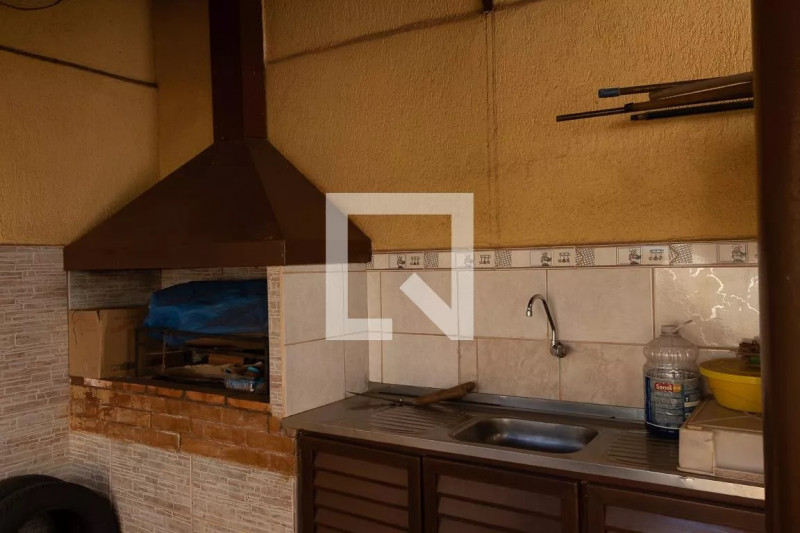 Casa à venda Ribeirânia com 400m² e 3 quartos por R$ 700.000 - 368457876-893676895-127.jpg