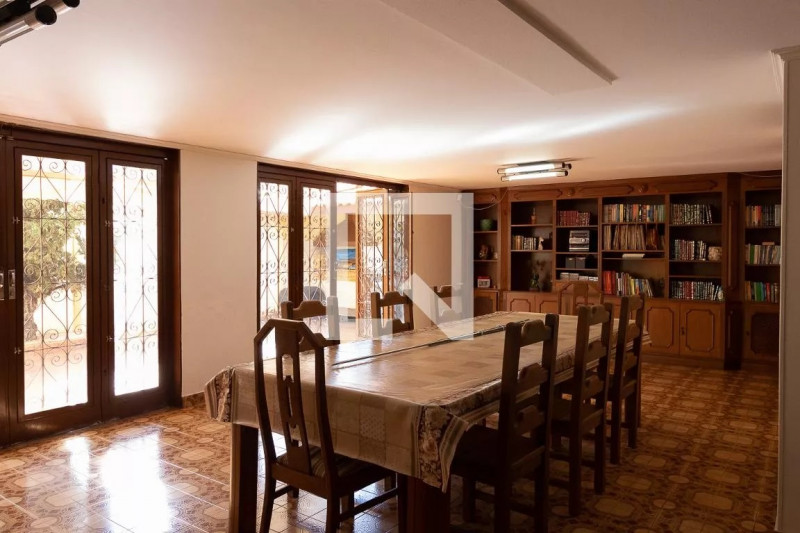 Casa à venda Ribeirânia com 400m² e 3 quartos por R$ 700.000 - 63554903-893676895-985.jpg