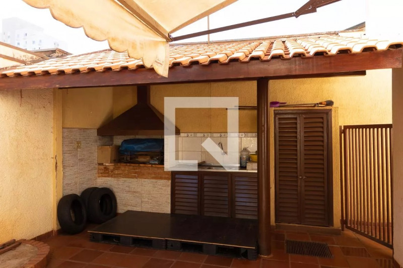 Casa à venda Ribeirânia com 400m² e 3 quartos por R$ 700.000 - 925074297-893676895-994.jpg