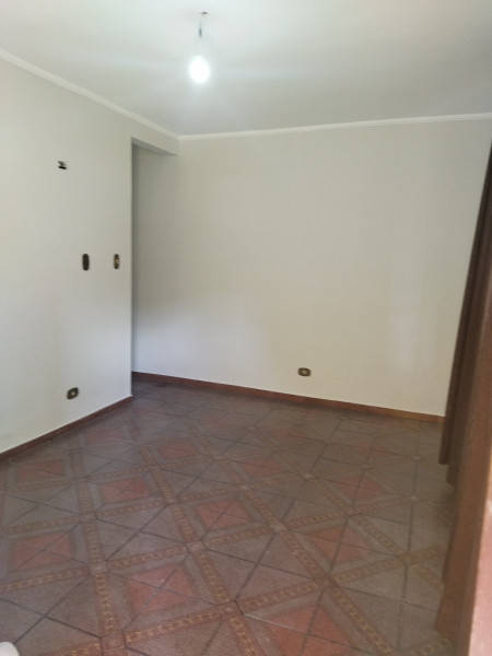 Casa à venda Vila Yara com 211m² e 4 quartos por R$ 780.000 - 1722487864-sala-de-baixo.jpg