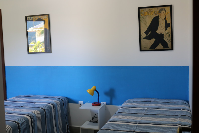 Casa de condomínio à venda Guarajuba com 350m² e 5 quartos por R$ 6.000.000 - 1944810998-quarto-azul-andar-superior-3.JPG