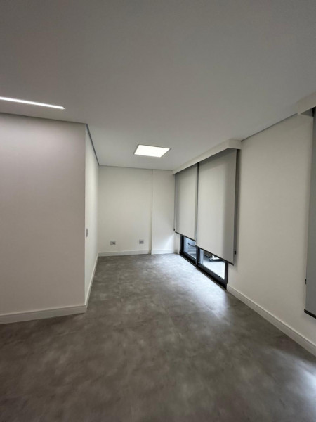 Comercial para alugar Vila Mariana com 35m² e 1 quarto por R$ 2.500 - 21190639-photo-2023-09-29-09-51-35.jpg