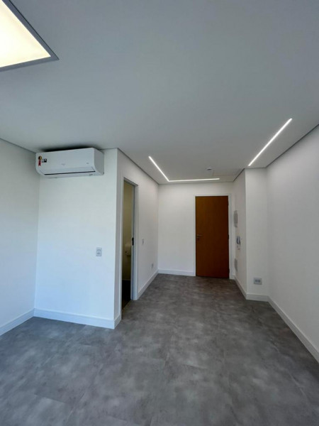 Comercial para alugar Vila Mariana com 35m² e 1 quarto por R$ 2.500 - 689152485-photo-2023-11-08-17-09-55.jpg