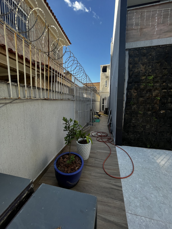 imóvel com 300m² - Pitangueiras - Rio de Janeiro