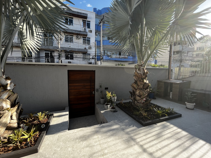 imóvel com 300m² - Pitangueiras - Rio de Janeiro