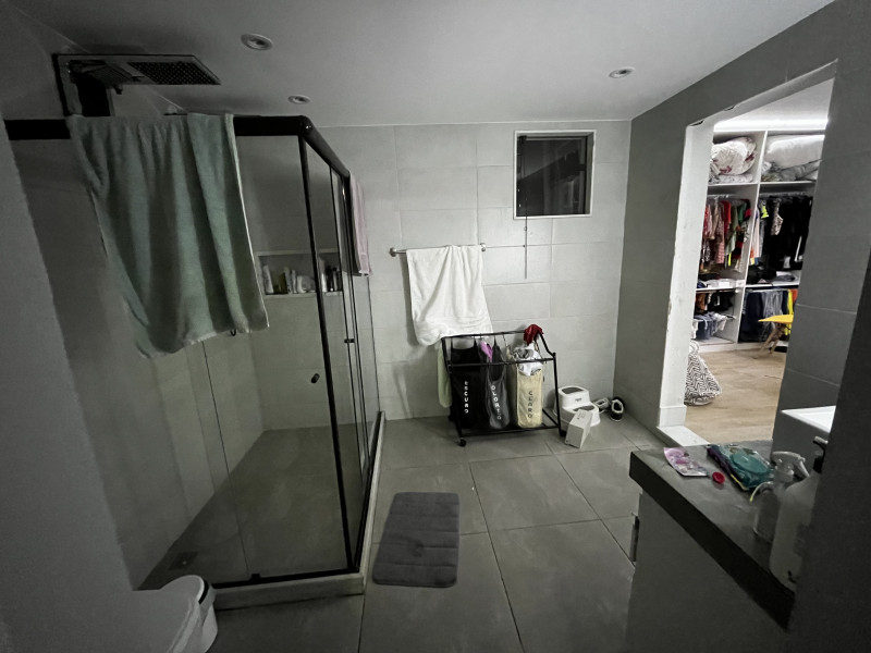 imóvel com 300m² - Pitangueiras - Rio de Janeiro
