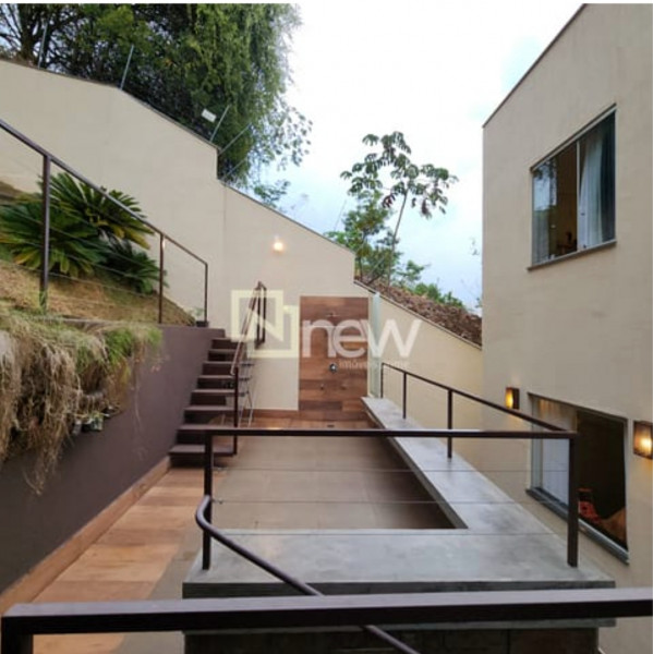 Casa à venda Buritis com 360m² e 4 quartos por R$ 2.070.000 - 133619327-smartselect-20231218-102341-duckduckgo.jpg