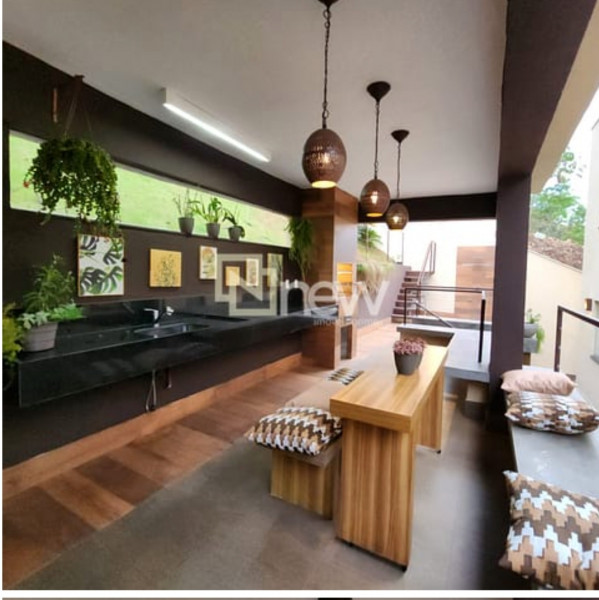 Casa à venda Buritis com 360m² e 4 quartos por R$ 2.070.000 - 1689781195-smartselect-20231218-102328-duckduckgo.jpg