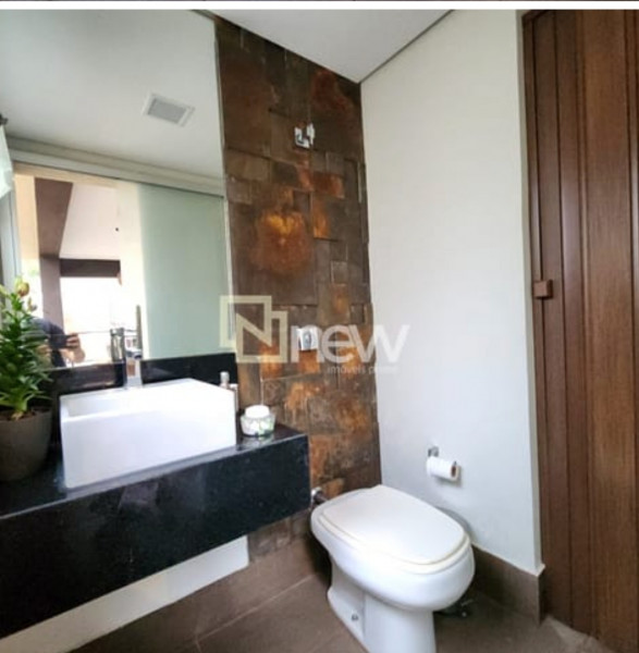 Casa à venda Buritis com 360m² e 4 quartos por R$ 2.070.000 - 404589521-smartselect-20231218-102624-duckduckgo.jpg