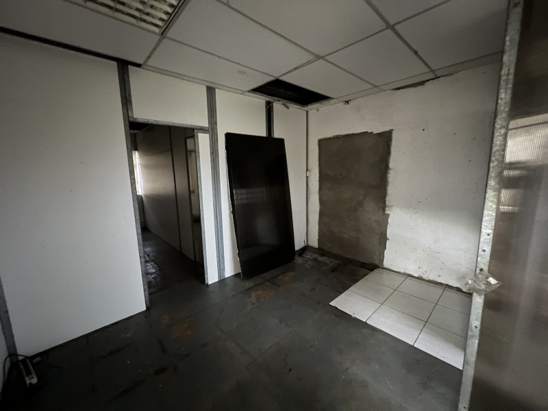 Terreno à venda Terceira Divisão de Interlagos com 300m² e 1 quarto por R$ 580.000 - 1444851935-img-3664.jpeg