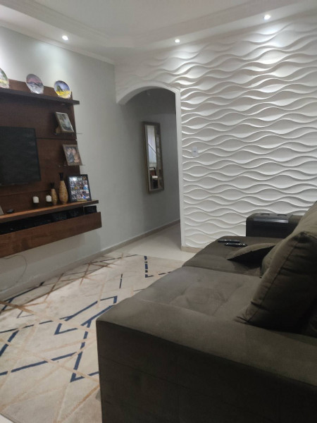 Casa à venda Jardim Maritéia com 250m² e 3 quartos por R$ 480.000 - 1479363217-inbound2576615948809536249.jpg