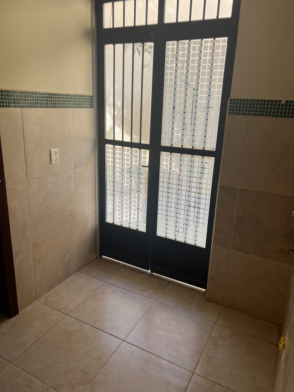 Casa de condomínio à venda Porto das Dunas com 486m² e 5 quartos por R$ 1.100.000 - 1968152384-img-8790.jpeg